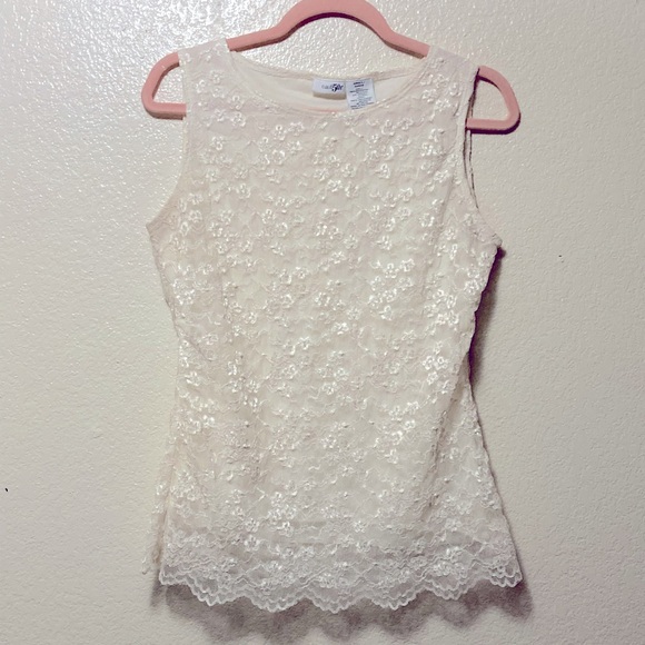 East 5th Tops - Elegant Lace Sleeveless Ivory Vintage Y2K Top